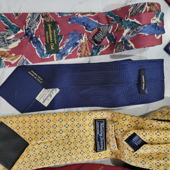 Silk Tie Lot - Picture 8 of 14